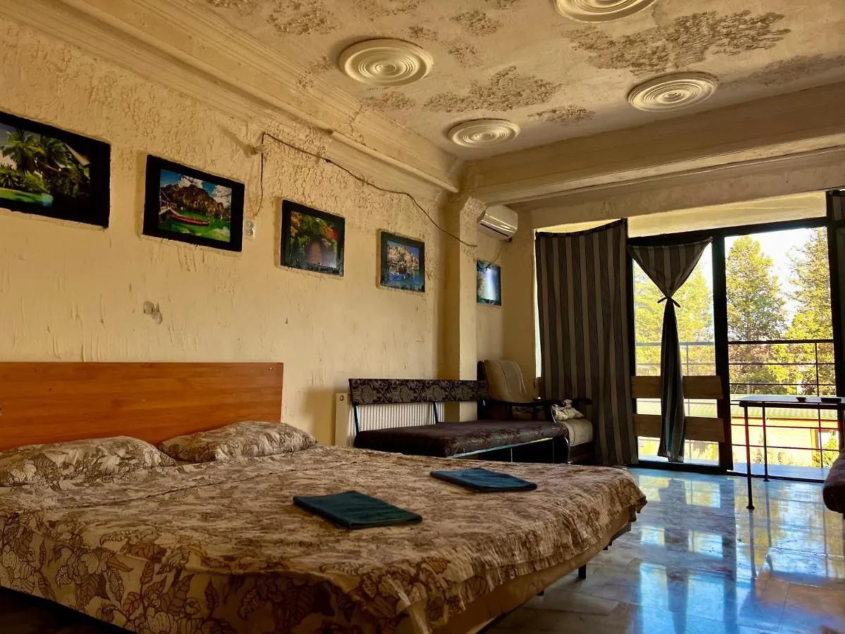 Гостевой дом Smile Guesthouse Тбилиси